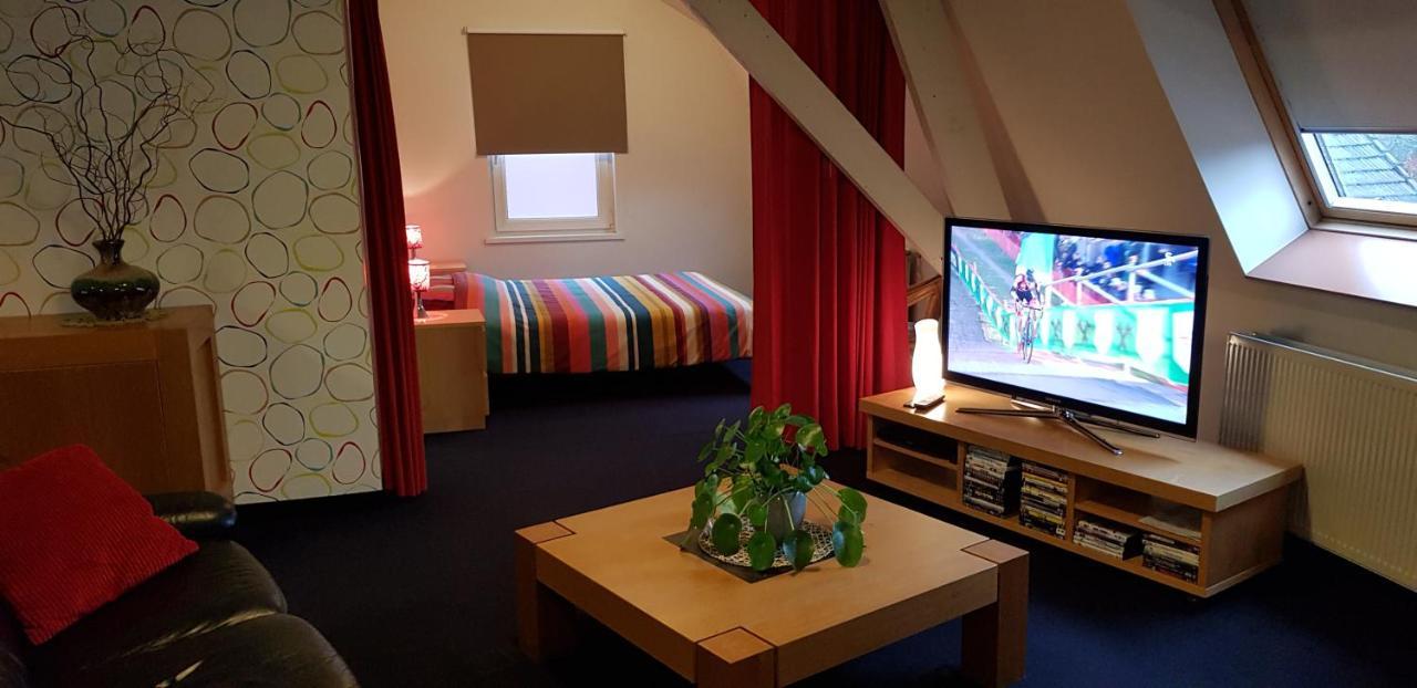 Apartment Campinor Pelt Bagian luar foto