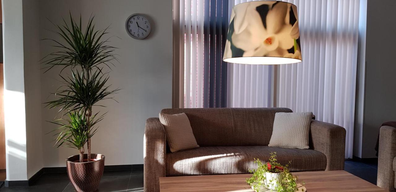Apartment Campinor Pelt Bagian luar foto